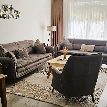 Value Living Apartment Ferizaj Exterior foto
